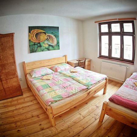 Hostel Singer Pub Ceske Budejovice Extérieur photo
