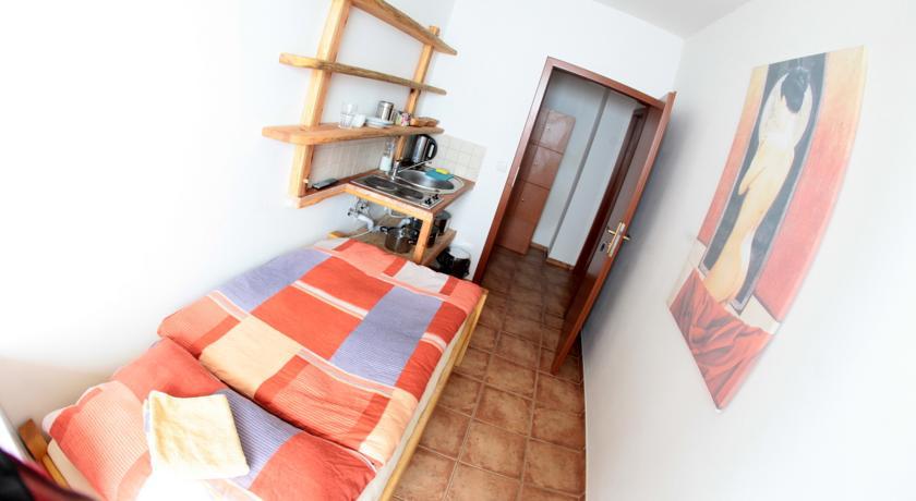 Hostel Singer Pub Ceske Budejovice Chambre photo