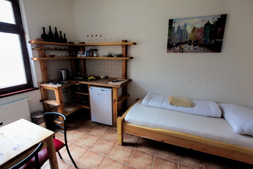 Hostel Singer Pub Ceske Budejovice Chambre photo