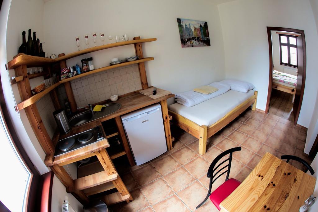 Hostel Singer Pub Ceske Budejovice Chambre photo
