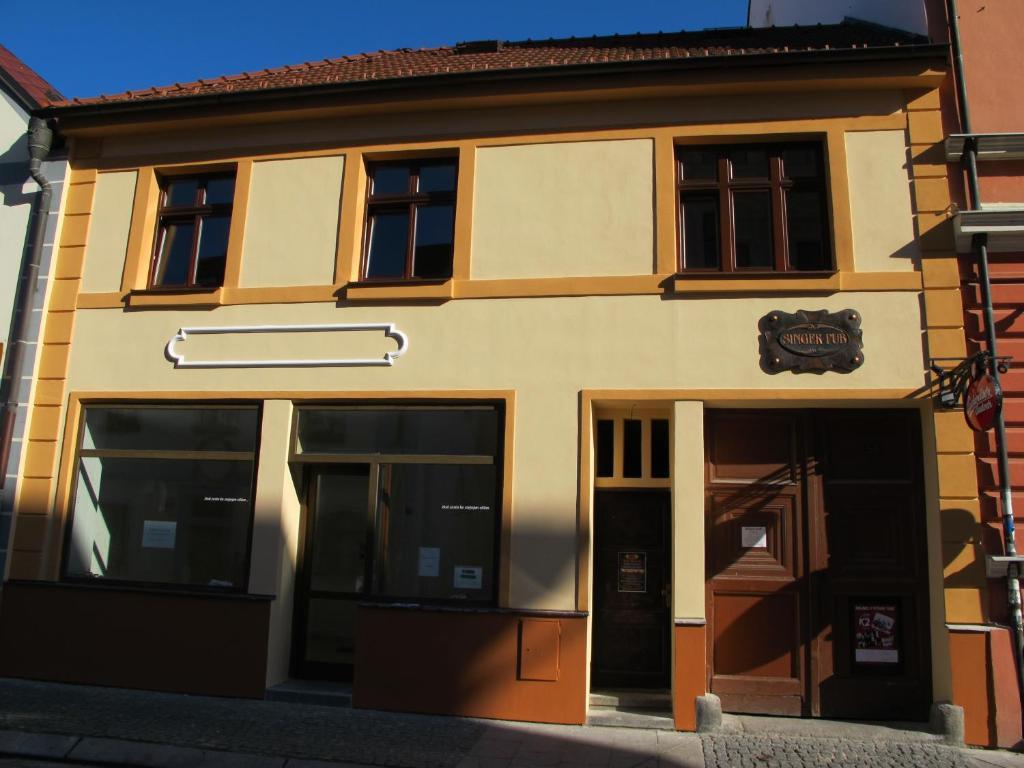 Hostel Singer Pub Ceske Budejovice Extérieur photo