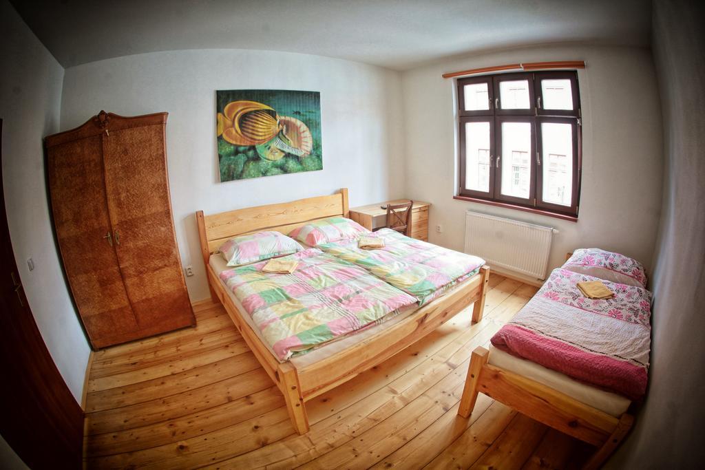 Hostel Singer Pub Ceske Budejovice Extérieur photo