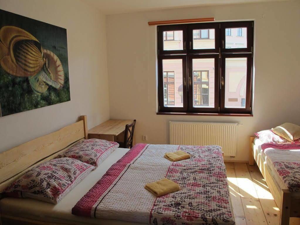 Hostel Singer Pub Ceske Budejovice Extérieur photo